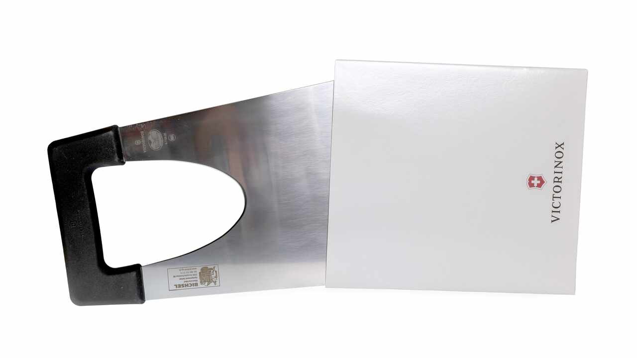 152222 Käsemesser CNS D-Griff aus Kunststoff
152222 Couteau à fromage inox 19 x 22 cm, poign. en mat. synth.